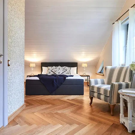 Konukevi Bottengarn Boutique 3*